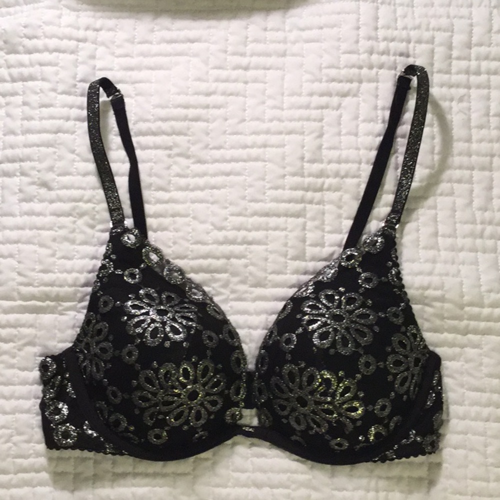 VS   Push-up Bra 32C